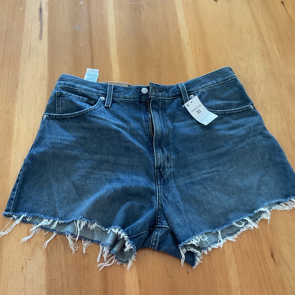 Denim Frayed Hem High-Rise Women's Shorts - Dark Blue